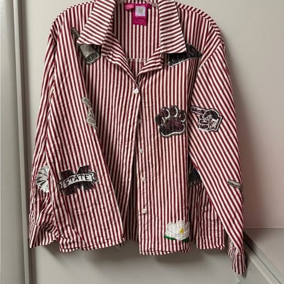 QUEEN OF SPARKLES Tops - Maroon and white bulldogs top